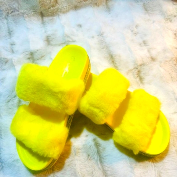 Mata Yellow Faux Fur Furry Double Strap Slide In Sandals - Picture 2 of 8